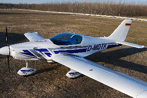 Ein Ultraleichtflugzeug vom Typ Corvus Phantom: Mit so einer fabrikneuen Maschine stürzten die flugerfahrenen Franken ab.