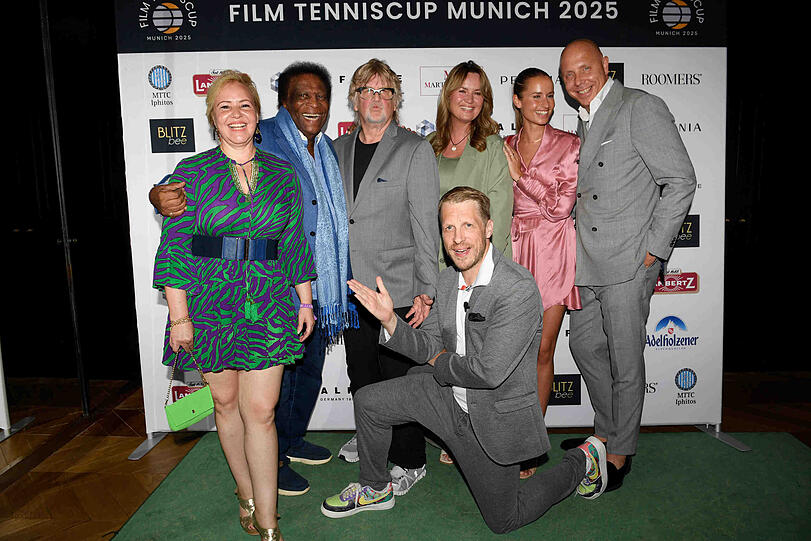 Roberto Blanco und Luzandra Straßburg, Martina Nicia und Martin Krug, David Frenser, (Roomers ) und Madeleine Frenser mit Oliver Pocher