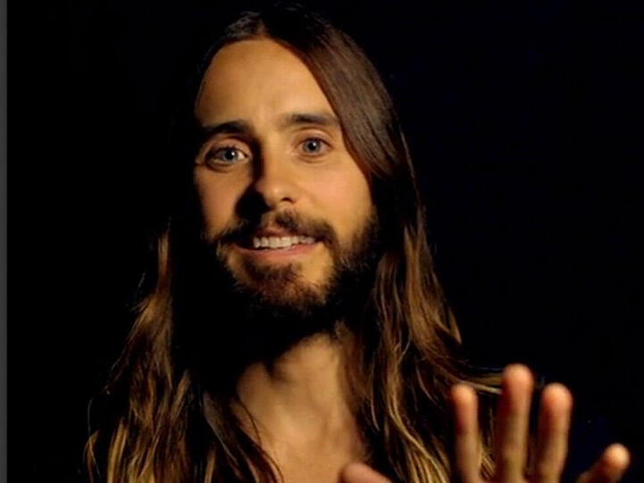 ... sogar der Bart musste dran glauben. Bye Bye Jesus-Look und Hallo smarter Hottie.