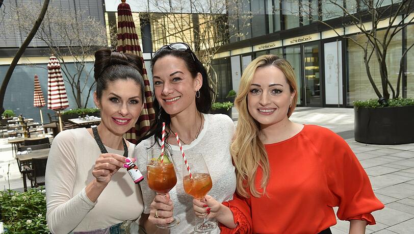 Jeannette Graf, Charlotte von Oeynhausen und Grazia Stallone Jeannette Graf, Charlotte von Oeynhausen und Grazia Stallone