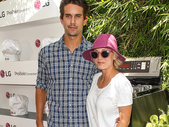 Ryan Sweeting und Kaley Cuoco bei einer Veranstaltung im August. Mehr Fotos der beiden in der Bilderstrecke.
