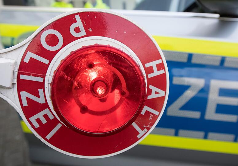 Die Polizei folgte dem 22-jährigen Raser.