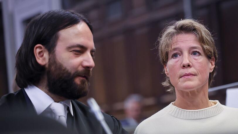 Unternehmerin Christina Block wird von Rechtsanwalt Ingo Bott vertreten. Unternehmerin Christina Block wird von Rechtsanwalt Ingo Bott vertreten.