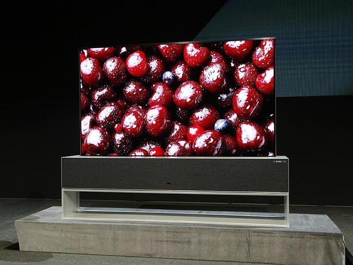 Der zusammenrollbare LG-Fernseher auf der CES in Las Vegas.