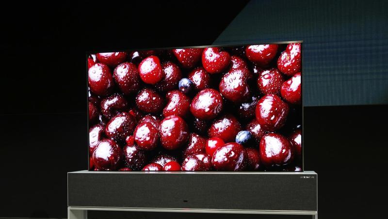 Der zusammenrollbare LG-Fernseher auf der CES in Las Vegas. Der zusammenrollbare LG-Fernseher auf der CES in Las Vegas.