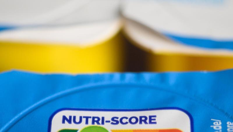 Der "Nutri-Score" auf einer Packung Joghurt: Edeka und Netto wollen den Verbrauchern einen Vorgeschmack auf die künftige Nährwertkennzeichnung bei Lebensmitteln geben. Der "Nutri-Score" auf einer Packung Joghurt: Edeka und Netto wollen den Verbrauchern einen Vorgeschmack auf die künftige Nährwertkennzeichnung bei Lebensmitteln geben.