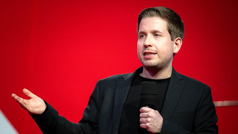 Kevin Kühnert trägt jetzt Wanderhose und tauschte Politik gegen Berge. (Archivbild)