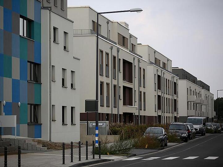 Die Bundesregierung will den sozialen Wohnungsbau fördern, über das Baukindergeld mehr Familien zum Eigenheim verhelfen.