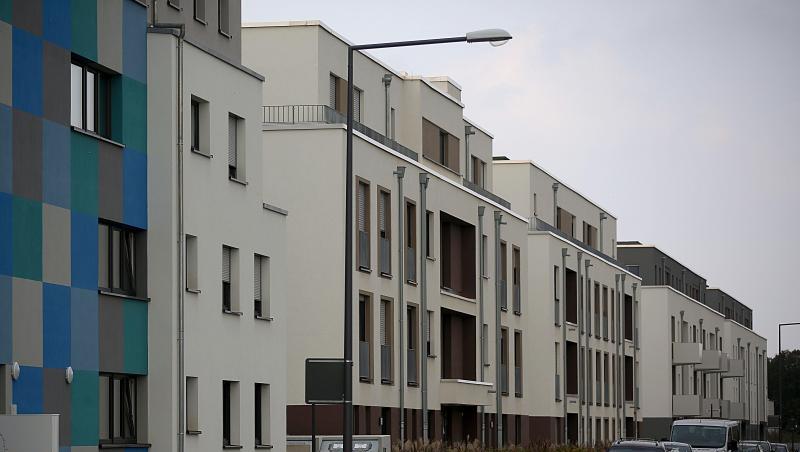 Die Bundesregierung will den sozialen Wohnungsbau fördern, über das Baukindergeld mehr Familien zum Eigenheim verhelfen. Die Bundesregierung will den sozialen Wohnungsbau fördern, über das Baukindergeld mehr Familien zum Eigenheim verhelfen.