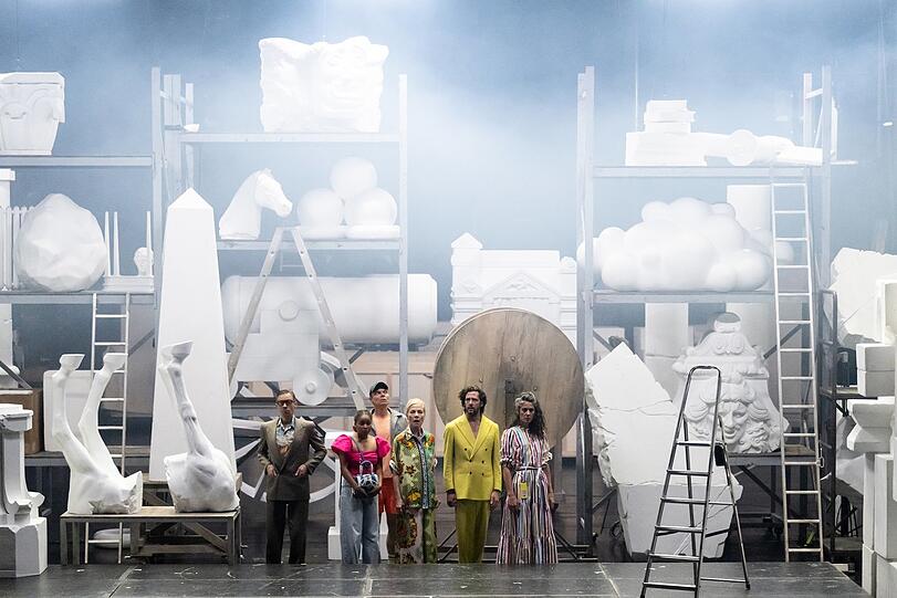 Steffen Höld, Isabell Antoni Höckel, Vincent Glander, Barbara Melzl, Nicola Mastroberadino und Evelyne Gugolz in den "Sternstunden der Menschheit".