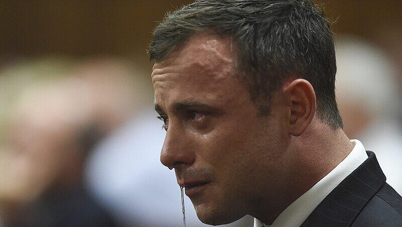 Pistorious unter Tränen. Pistorious unter Tränen.