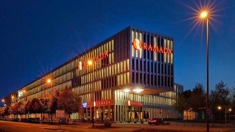 Das Ramada Hotel in Riem, ein preisgekrönter Bau der Nachhaltigkeit.