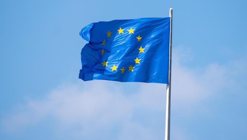 Die Flagge der Europäischen Union auf dem Reichstagsgebäude. Foto: Monika Skolimowska/Archivbild Die Flagge der Europäischen Union auf dem Reichstagsgebäude. Foto: Monika Skolimowska/Archivbild