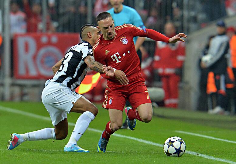 FRANCK RIBERY: Note 2. Vidal setzte ihm ordentlich zu. Doch Monsieur Wirbelwind kurbelte und kurbelte, scheiterte an Buffon (20.). Bekam immer wieder Szenenapplaus.