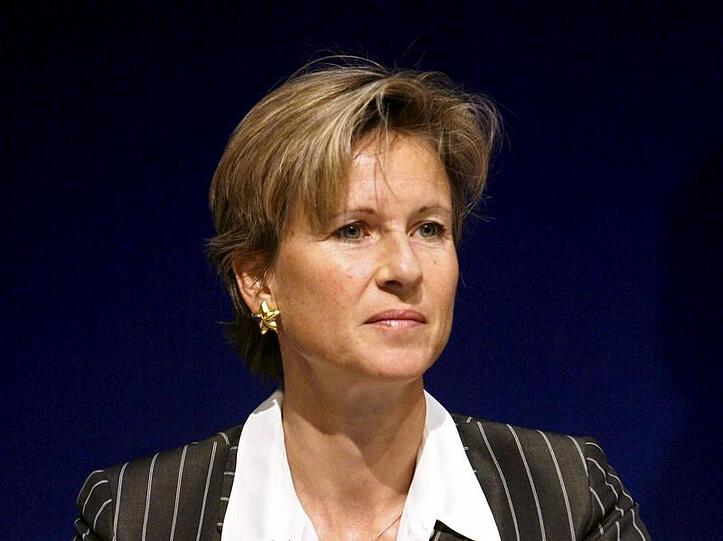 Auf Platz 32 steht BMW-Anteileignerin Susanne Klatten mit 25 Milliarden Dollar.