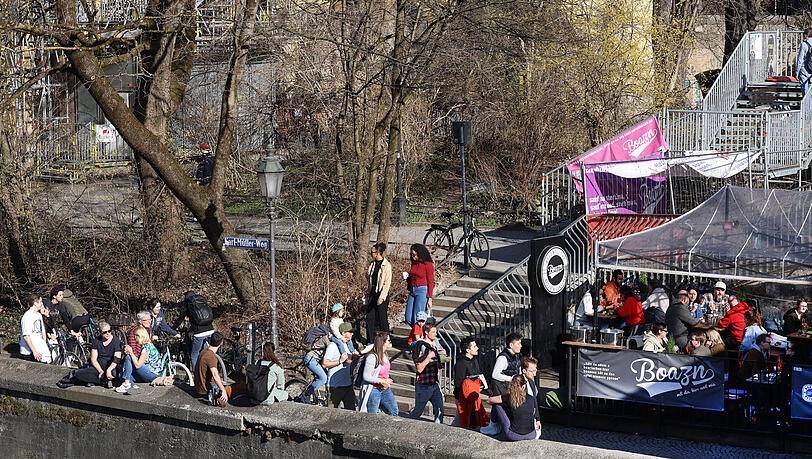 Immer was los: die „Boazn“ unterhalb der Ludwigsbrücke an der Isar. Immer was los: die „Boazn“ unterhalb der Ludwigsbrücke an der Isar.