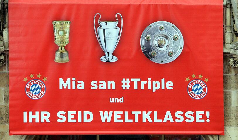 "Mia san Triple". Die Bilder von der Bayern-Siegesfeier am Sonntag.