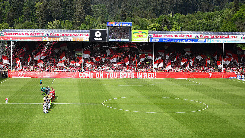 25 Jahre nach dem Bundesliga-Debüt des SC bei den Bayern im Sommer 1993 werden am 4. August im Freiburger Schwarzwald-Stadion einige Akteure von damals erneut aufeinander treffen.