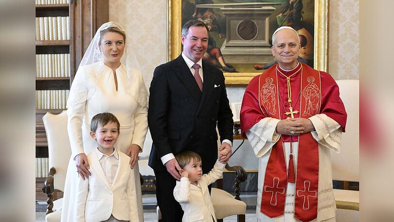 Guillaume und St&eacute;phanie von Luxemburg mit ihren S&ouml;hnen Charles und Fran&ccedil;ois bei Papst Leo XIV.