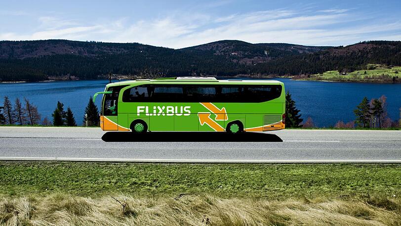 Mit dem Bus kommt man an den Schluchsee im Schwarzwald. Mit dem Bus kommt man an den Schluchsee im Schwarzwald.