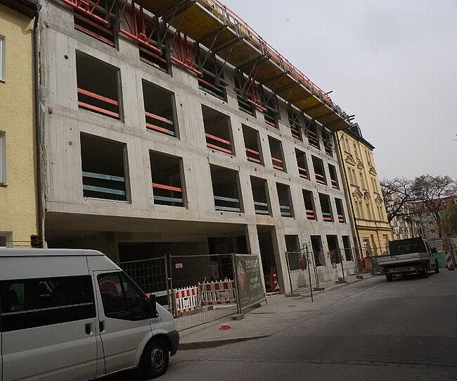 In gut einem Jahr sollen die neuen Bewohner einziehen können.