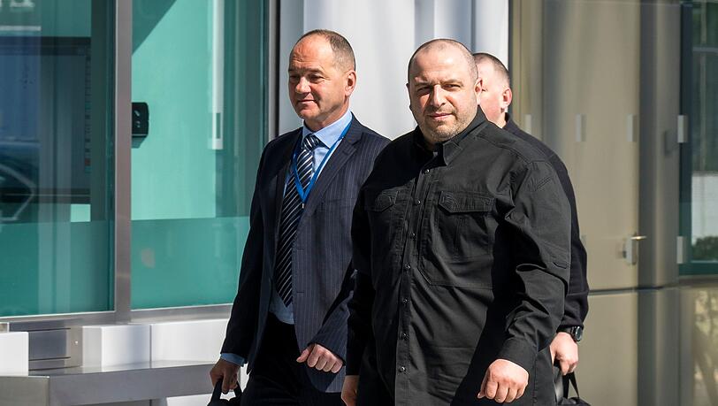 Bei den Verhandlungen treffen auch Milit&auml;rvertreter der Kriegsparteien aufeinander. (Archivbild)