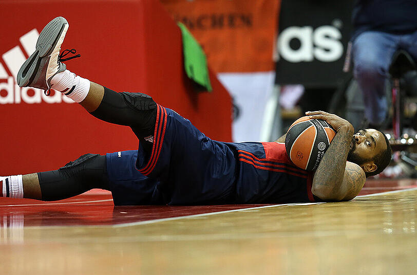 Das Bild spricht Bande ähm Bände: Bayern-Profi K.C. Rivers in der Partie gegen Fenerbahce Istanbul.