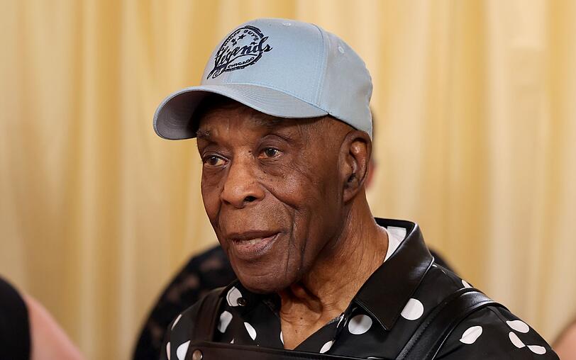 Im Horrorfilm "Sinners" (2025) hatte Buddy Guy eine kleine Rolle, bei der Oscar-Verleihung 2026 (Bild) war deshalb zu Gast. Im Horrorfilm "Sinners" (2025) hatte Buddy Guy eine kleine Rolle, bei der Oscar-Verleihung 2026 (Bild) war deshalb zu Gast.