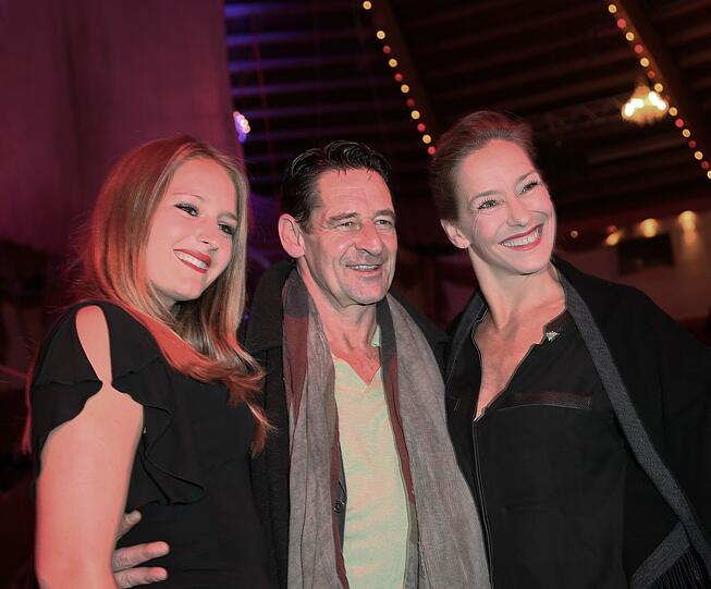 Lisa Seitz und Max Tidof mit ihrer Tochter Luzie