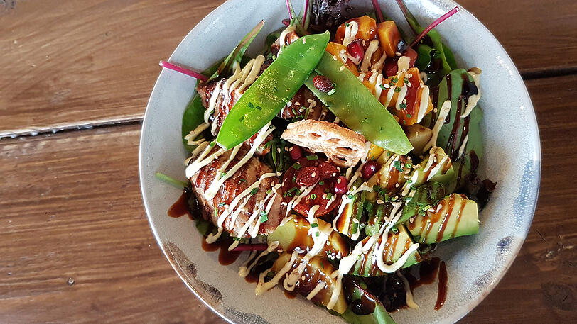 Die vegane Bowl mit allerlei Superfood ist der Renner im Sushi and Meat.