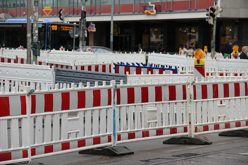 So sieht's seit Mittwoch am Münchner Hauptbahnhof aus: Baustelle soweit das Auge reicht