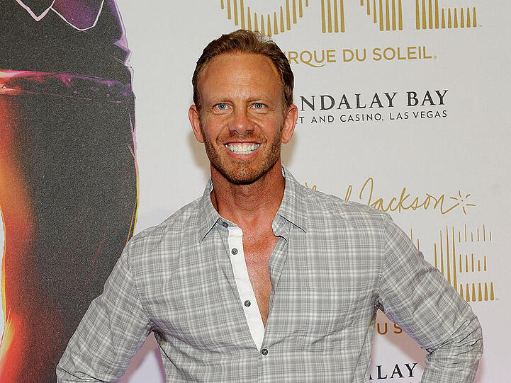 Bald ohne Klamotten zu sehen: Ian Ziering