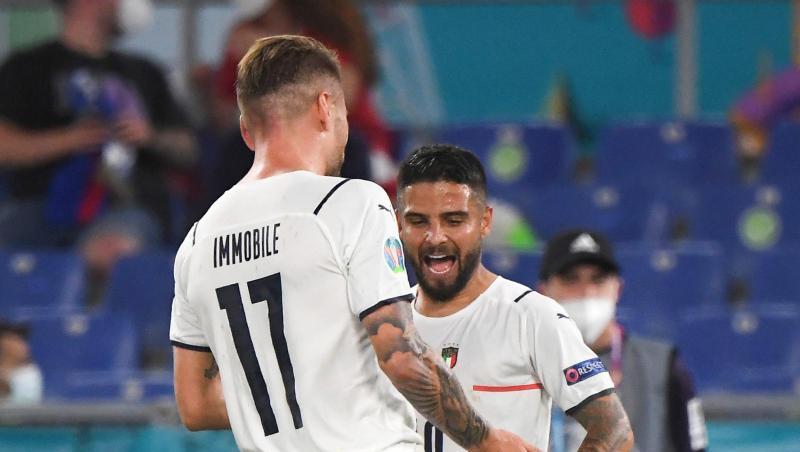Die Italiener um Lorenzo Insigne (r) und Ciro Immobile wollen ins EM-Halbfinale.