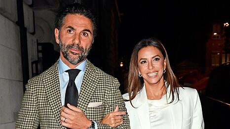 Eva Longoria absolviert viele Veranstaltungen allein. Aber zu diesem Anlass kam Ehemann Jos&eacute; Bast&oacute;n mit: die Premieren-Aftershowparty f&uuml;r die Netflix-Doku ihrer Freundin Victoria Beckham im Oktober 2025 in London.
