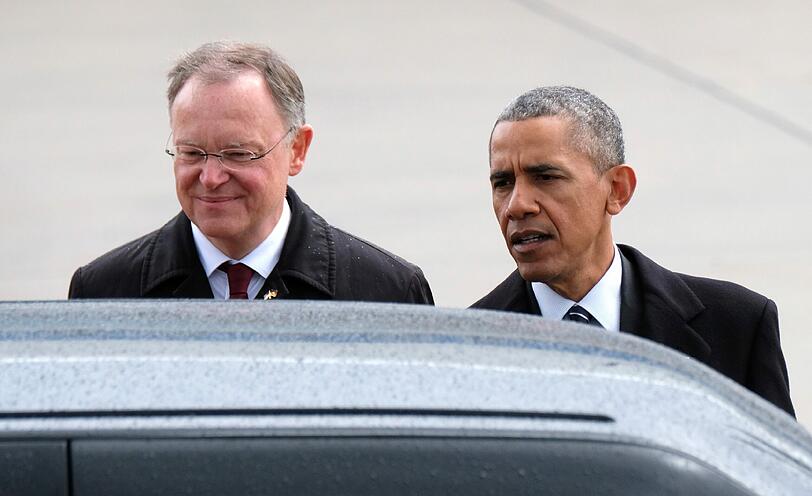 Der US-Präsident auf Deutschlandbesuch: Pünktlich um 12.40 Uhr setzt die Air Force One in Hannover auf. Die Bilder zum Durchklicken.