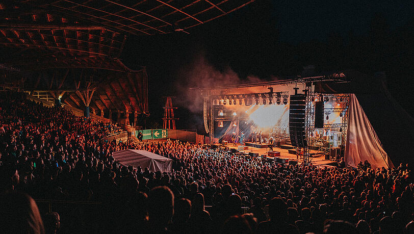 Live-Kultur im Herzen des Allgäus, das sommerFESTIVAL 2024 auf der Freilichtbühne Altusried. Live-Kultur im Herzen des Allgäus, das sommerFESTIVAL 2024 auf der Freilichtbühne Altusried.