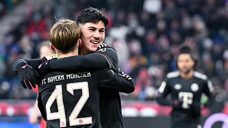 Lennart Karl (Nr 42.) &uuml;berzeugte beim Test in Salzburg.