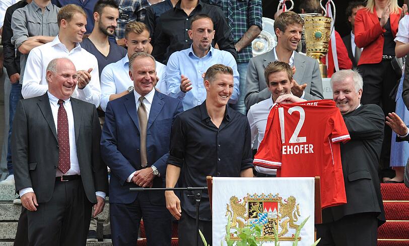 Die Bilder von Schweinsteigers sensationellen Zeit beim FC Bayern.
