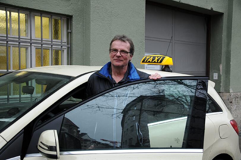 Beim Münchner Taxifahrer Hans-Jürgen Maske (55) haben die Alarmglocken geschrillt &ndash; einer Rentnerin hat er dadurch viel Leid erspart.