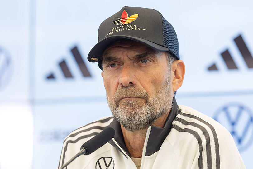 Will sich auf einen Stammkeeper nicht festlegen: Bundestrainer Jürgen Klopp. Will sich auf einen Stammkeeper nicht festlegen: Bundestrainer Jürgen Klopp.