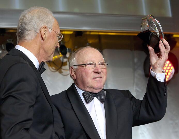 Legenden unter sich: Franz Beckenbauer und Uwe Seeeler.