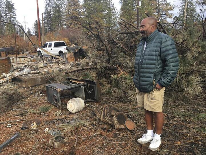 Nach den verheerenden Waldbrände in Kalifornien sind Anwohner am Mittwoch erstmals wieder in Teile der zerstörten Ortschaft Paradise zurückgekehrt.