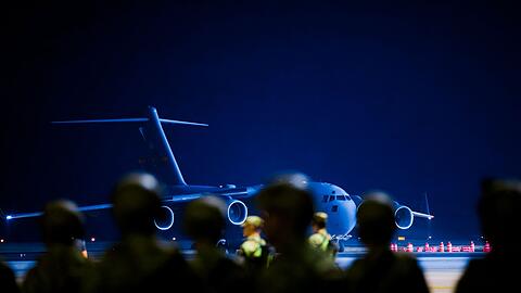 Die Militäraktion fand in der Nacht statt und wurde von El Salvadors Regierung gefilmt.