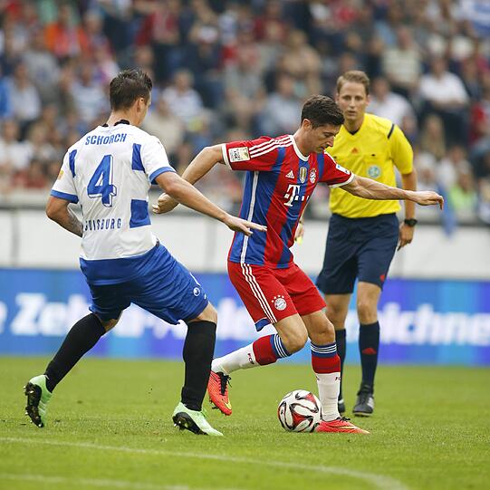 Weitere Bilder vom Test-Kick gegen Duisburg.