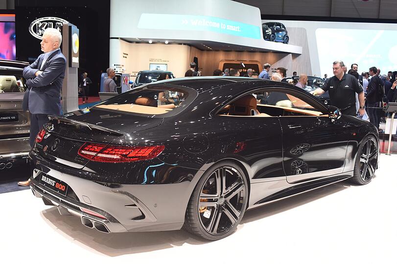 Laut, schnell und wahnsinnig teuer - die Highlights vom Genfer Autosalon. Klicken Sie sich durch!