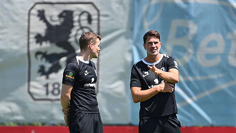 Freut sich auf das Duell gegen Essen: Löwen-Coach Patrick Glöckner.