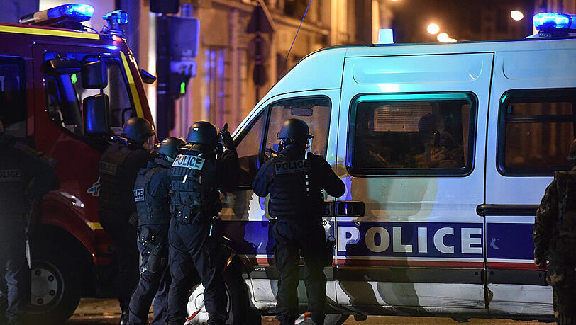 Unter den Terroristen befand sich mindestens ein Franzose. Unter den Terroristen befand sich mindestens ein Franzose.
