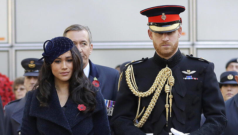 Herzogin Meghan hat das ungeborene, zweite Kind mit Prinz Harry verloren. Herzogin Meghan hat das ungeborene, zweite Kind mit Prinz Harry verloren.