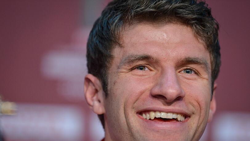 Thomas Müller glaubt auf der Pressekonferenz vor dem Finale gegen Raja Casablanca an einen Sieg des FC Bayern. Thomas Müller glaubt auf der Pressekonferenz vor dem Finale gegen Raja Casablanca an einen Sieg des FC Bayern.