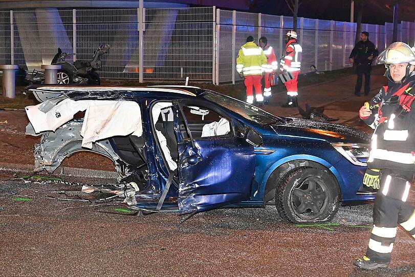 Auf der Kreuzung Schleißheimer-/Max-Diamant-Straße kam es am Samstagabend (29.112025) zu einem tödlichen Verkehrsunfall